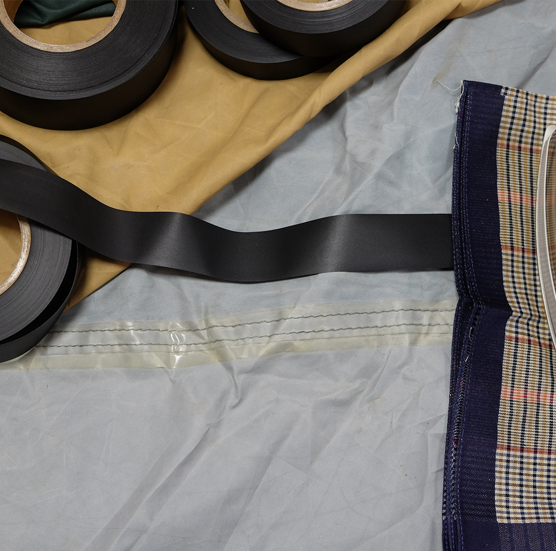 Ynak テント タープ フライ シート 適合 補修 メンテナンス 用 強力 シームテープ アイロン圧着 説明書付き ブラック 幅25mm 長さ40m Ynak Store